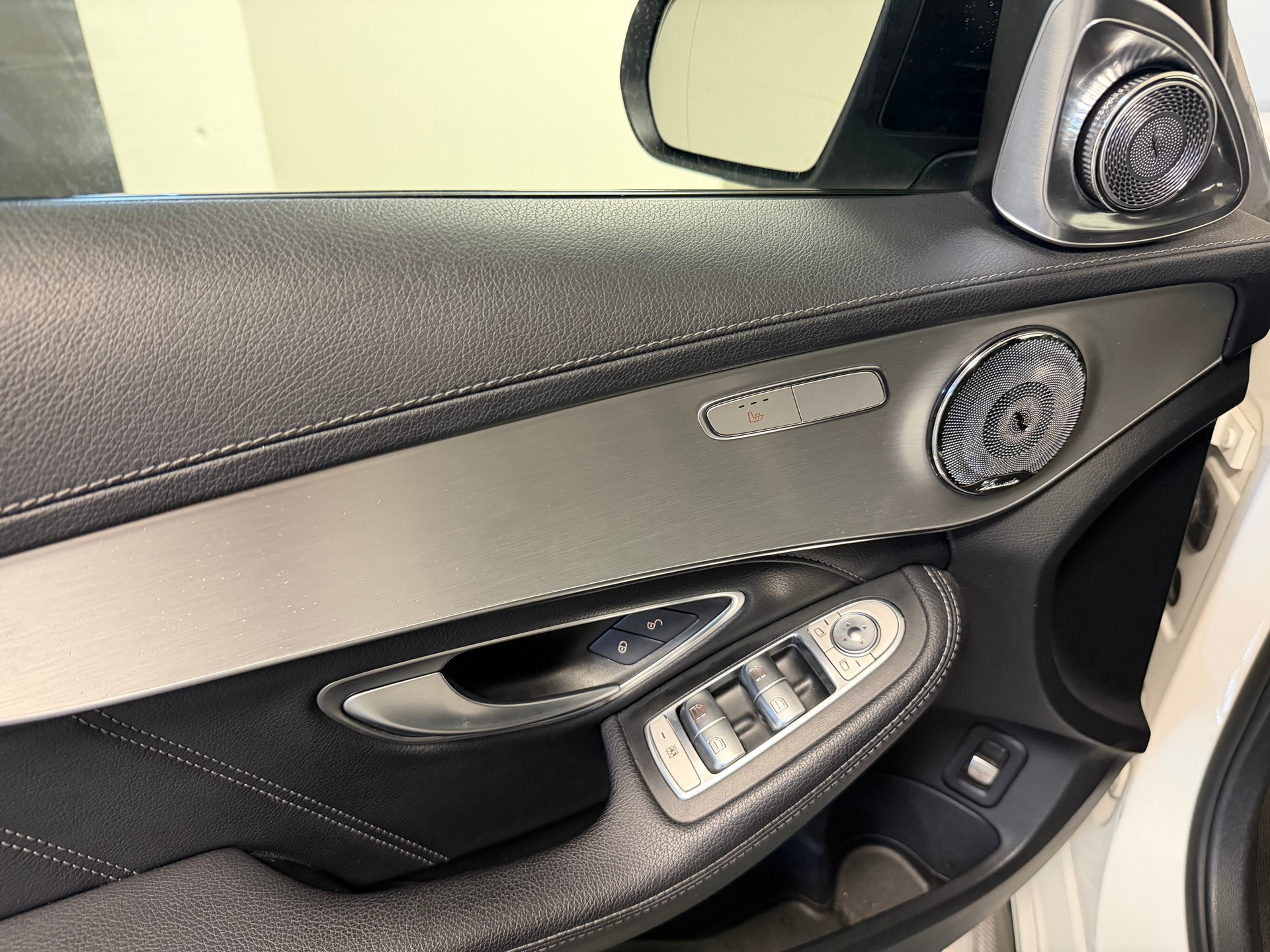 MERCEDES-BENZ C 63 AMG Speedshift-image-29