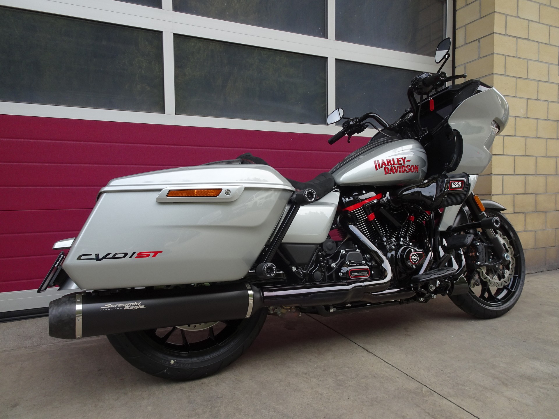 HARLEY-DAVIDSON FLTRXSTSE Road Glide ST 121 CVO-image-8