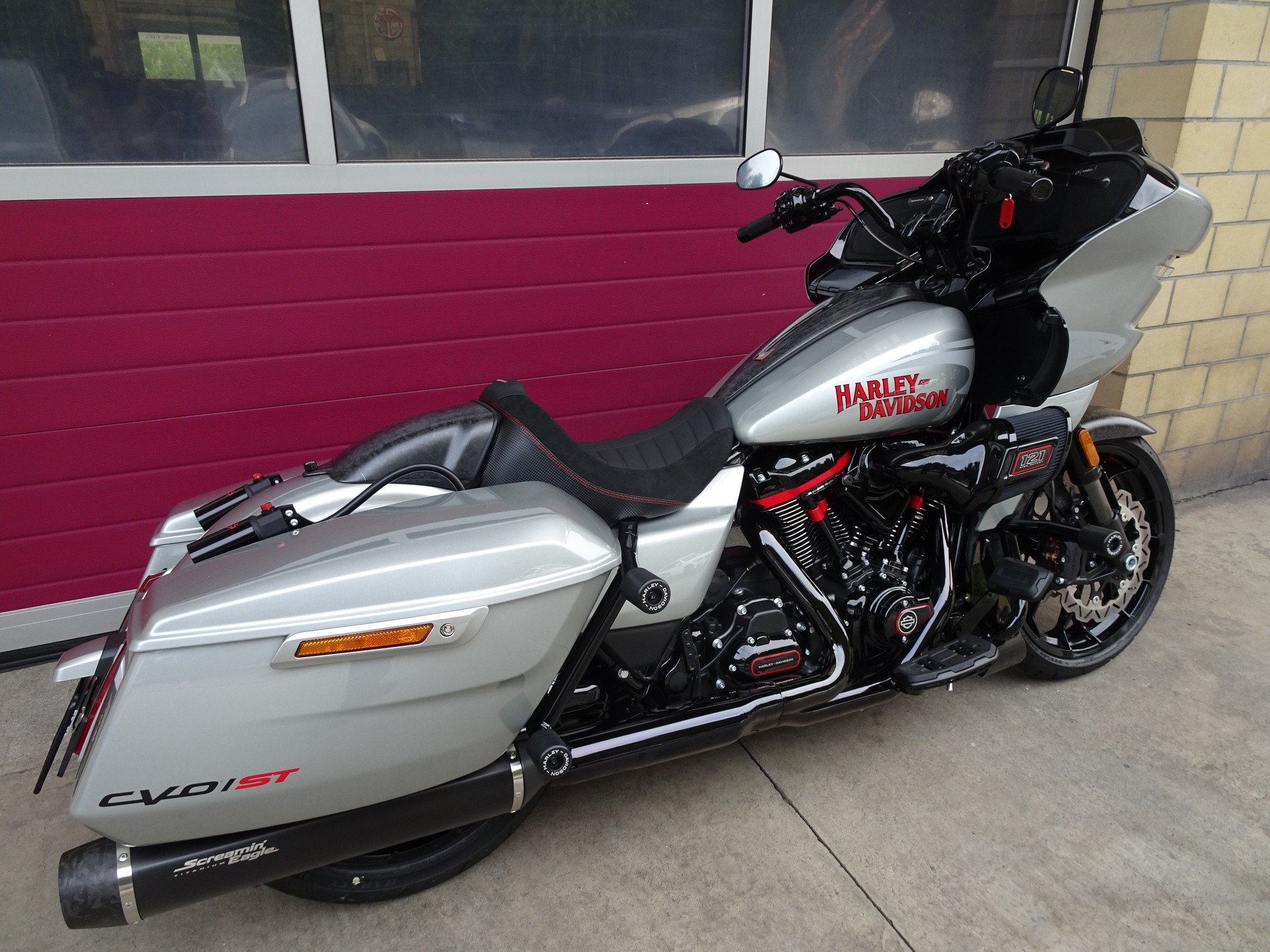 HARLEY-DAVIDSON FLTRXSTSE Road Glide ST 121 CVO-image-3