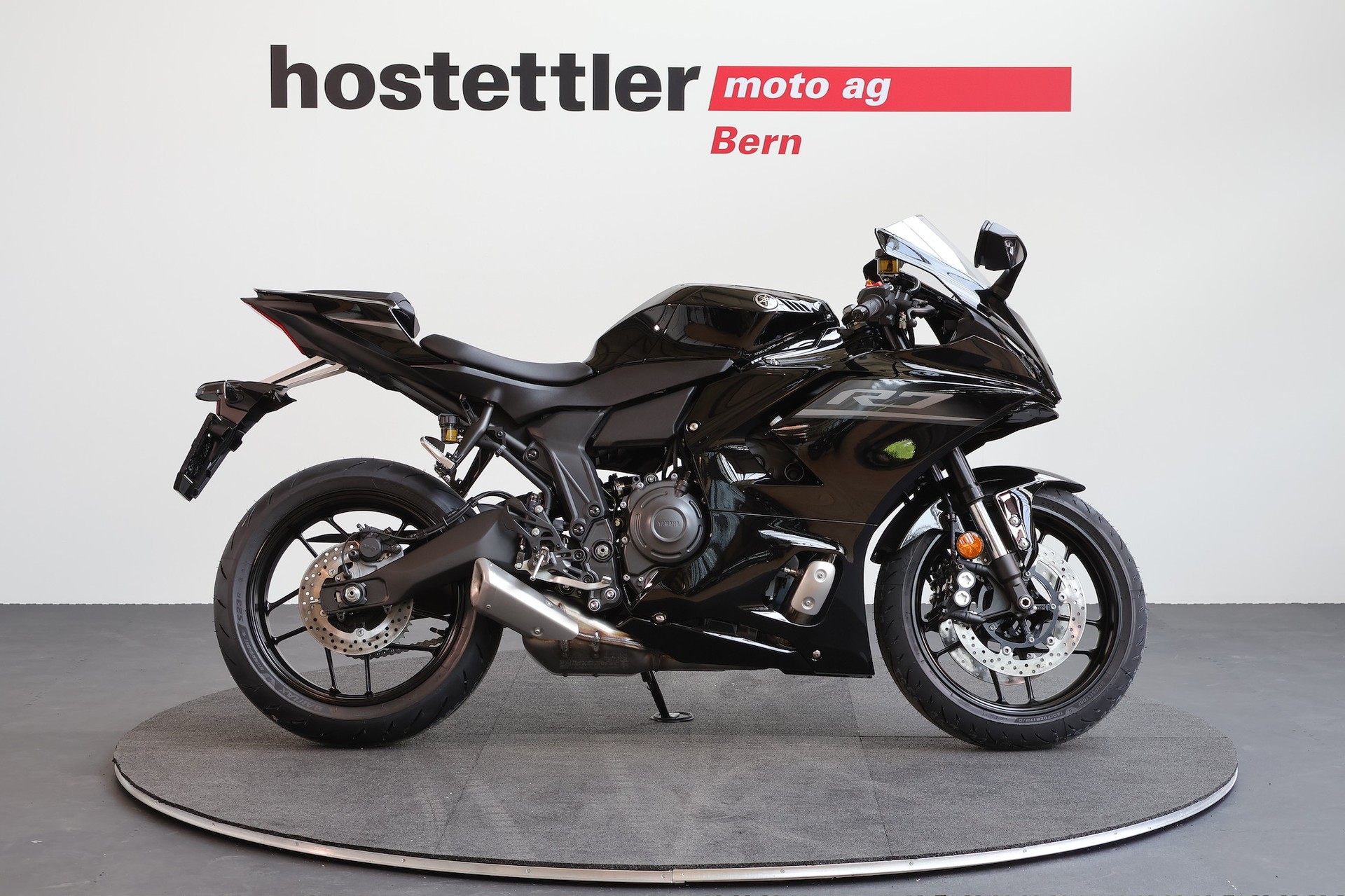 YAMAHA R7-image-1