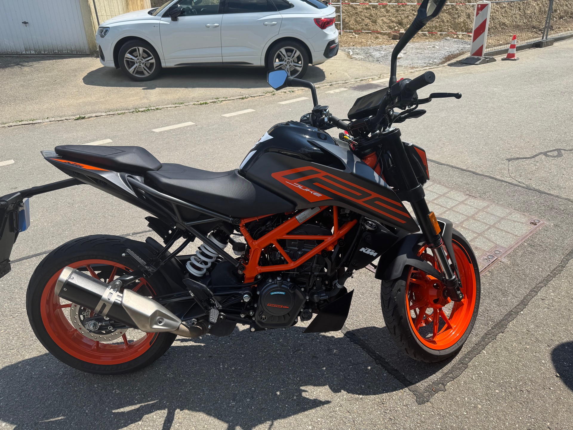 KTM 125 Duke-image-0