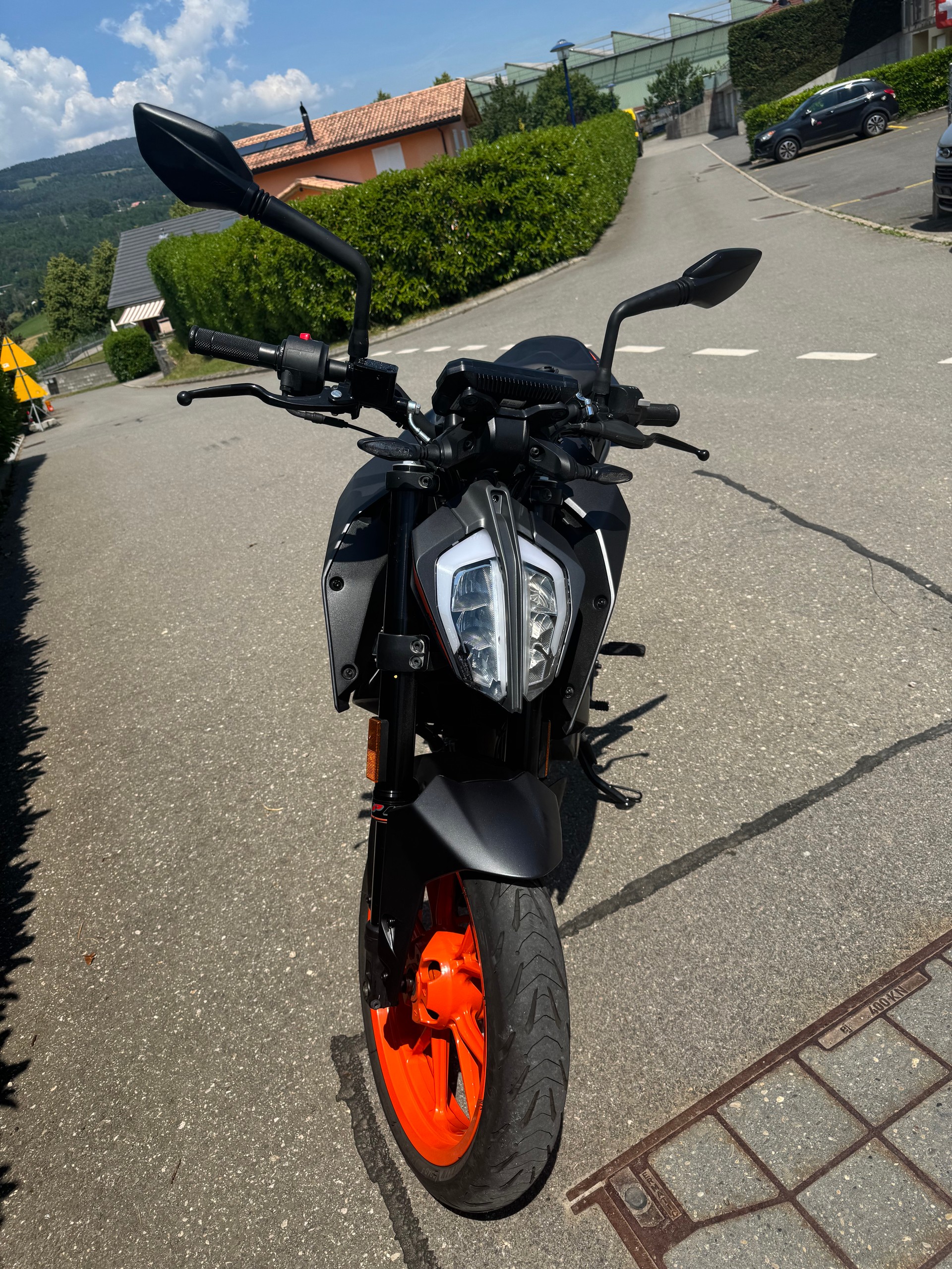 KTM 125 Duke-image-3