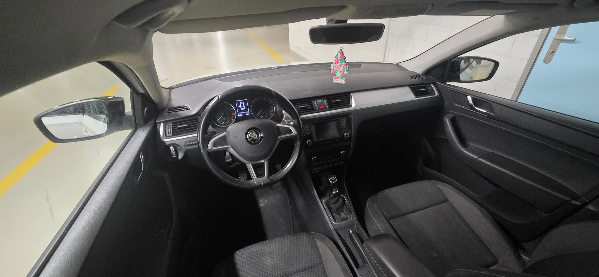 SKODA Rapid Spaceback 1.2 TSI Style-image-8