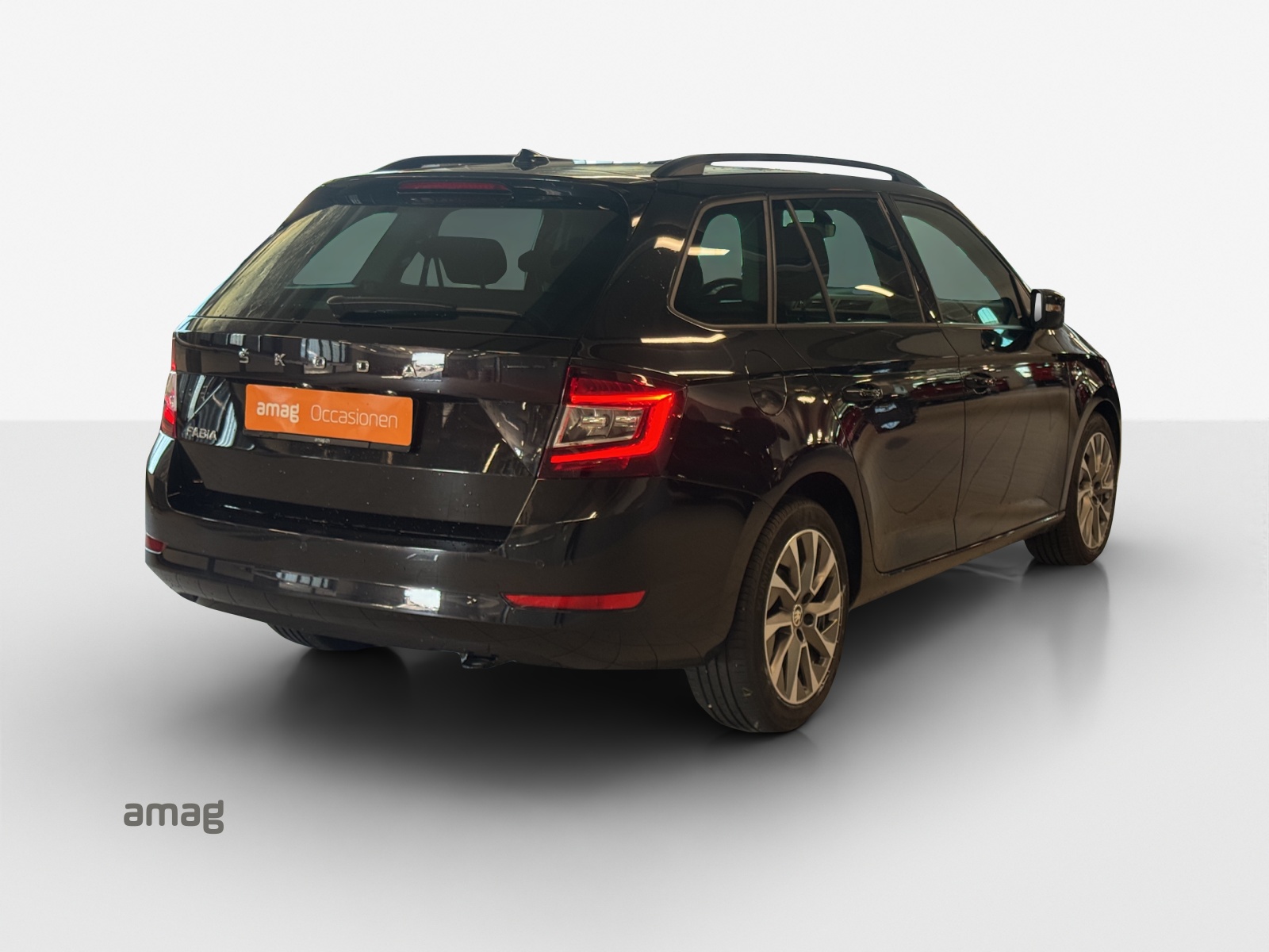 SKODA Fabia Combi 1.0 TSI Clever DSG-image-4