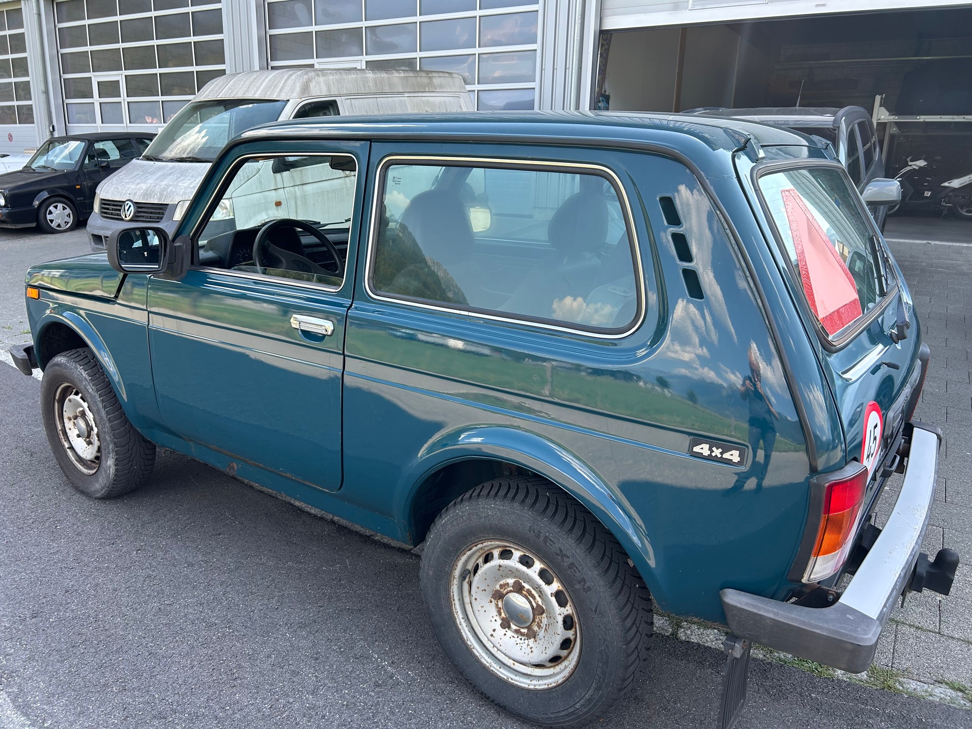LADA Niva M Classic 4x4 1.7i-image-2