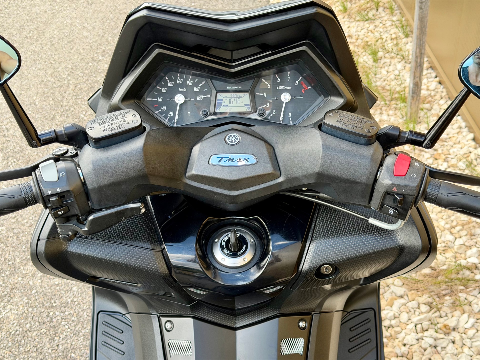 YAMAHA T-MAX XP 530 ABS-image-15