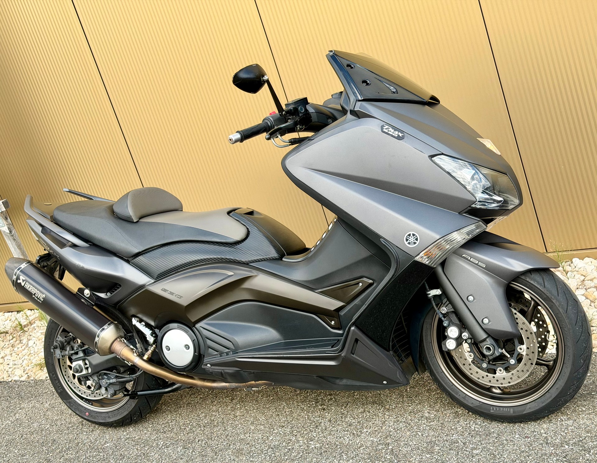 YAMAHA T-MAX XP 530 ABS-image-2