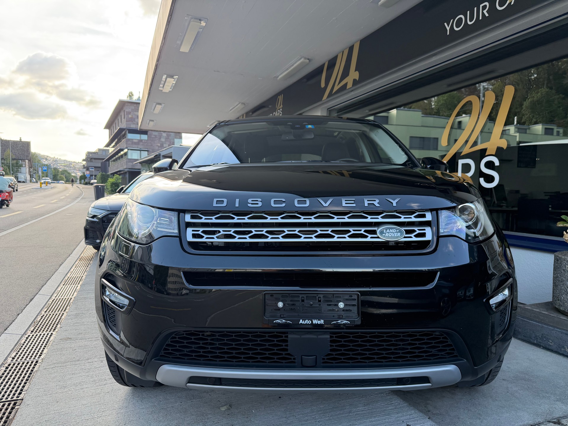 LAND ROVER Discovery Sport 2.0 Si4 Pure AT9-showroom-element-1