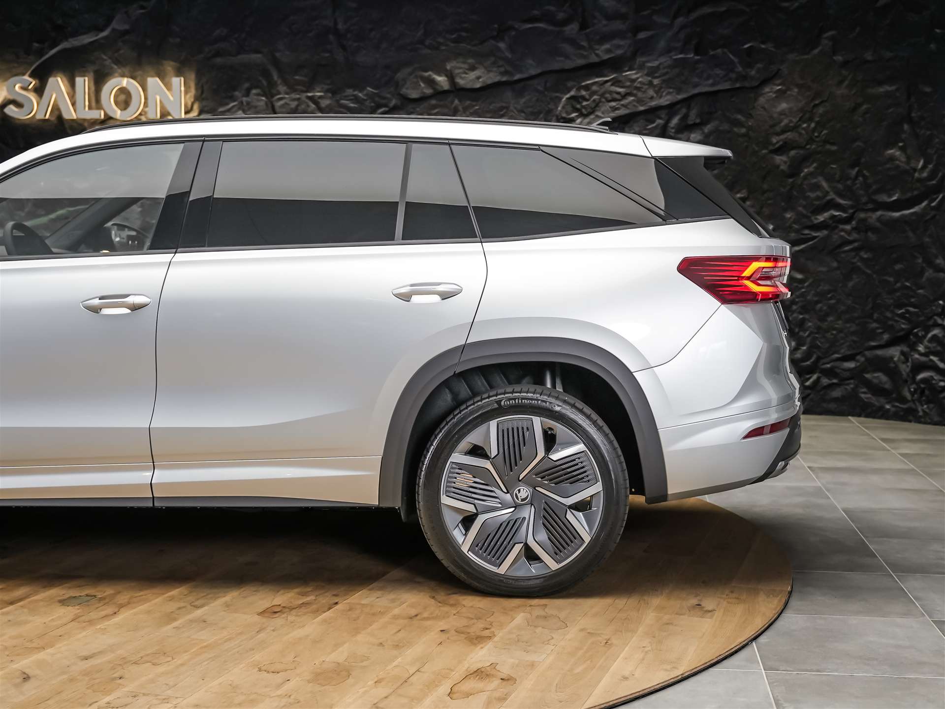 SKODA Kodiaq 2.0 TDI Sportline 4x4 *Werksgarantie*Matrix LED*AHK*-image-17
