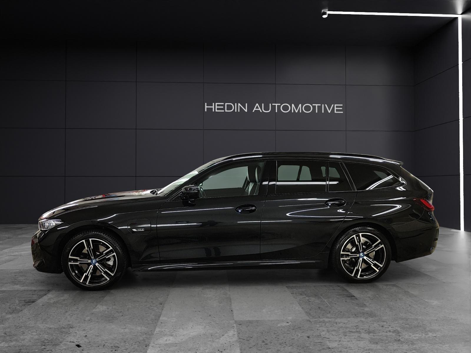 BMW 330e xDrive SAG Touring-showroom-element-1