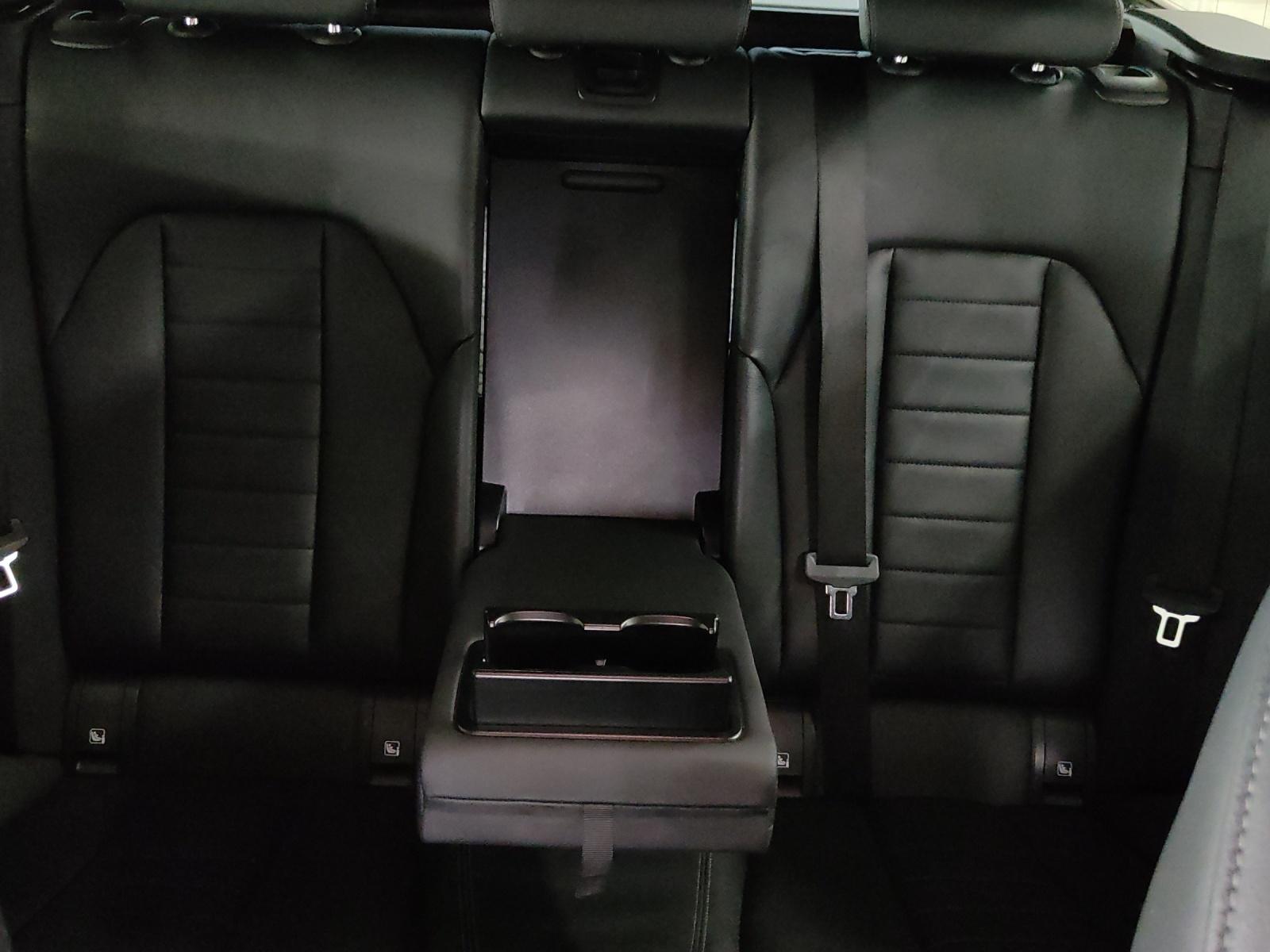 BMW 330e xDrive SAG Touring-image-15