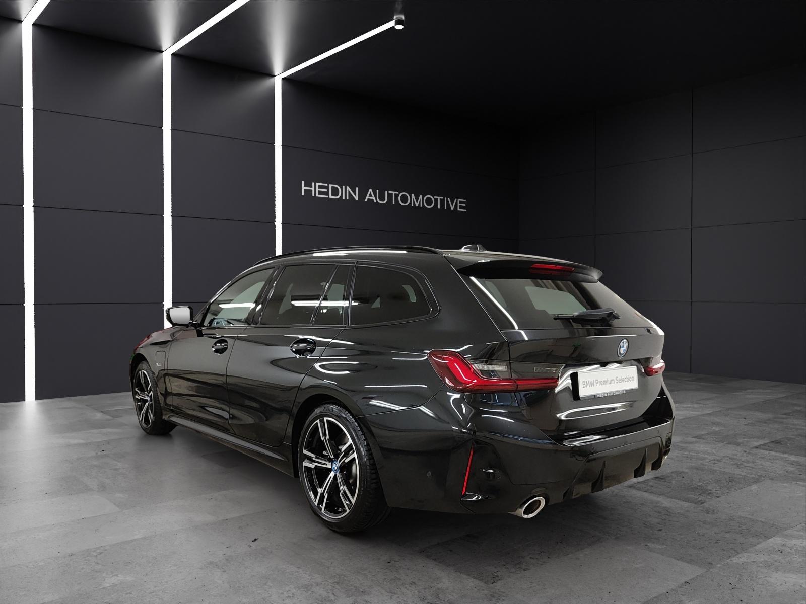 BMW 330e xDrive SAG Touring-showroom-element-3