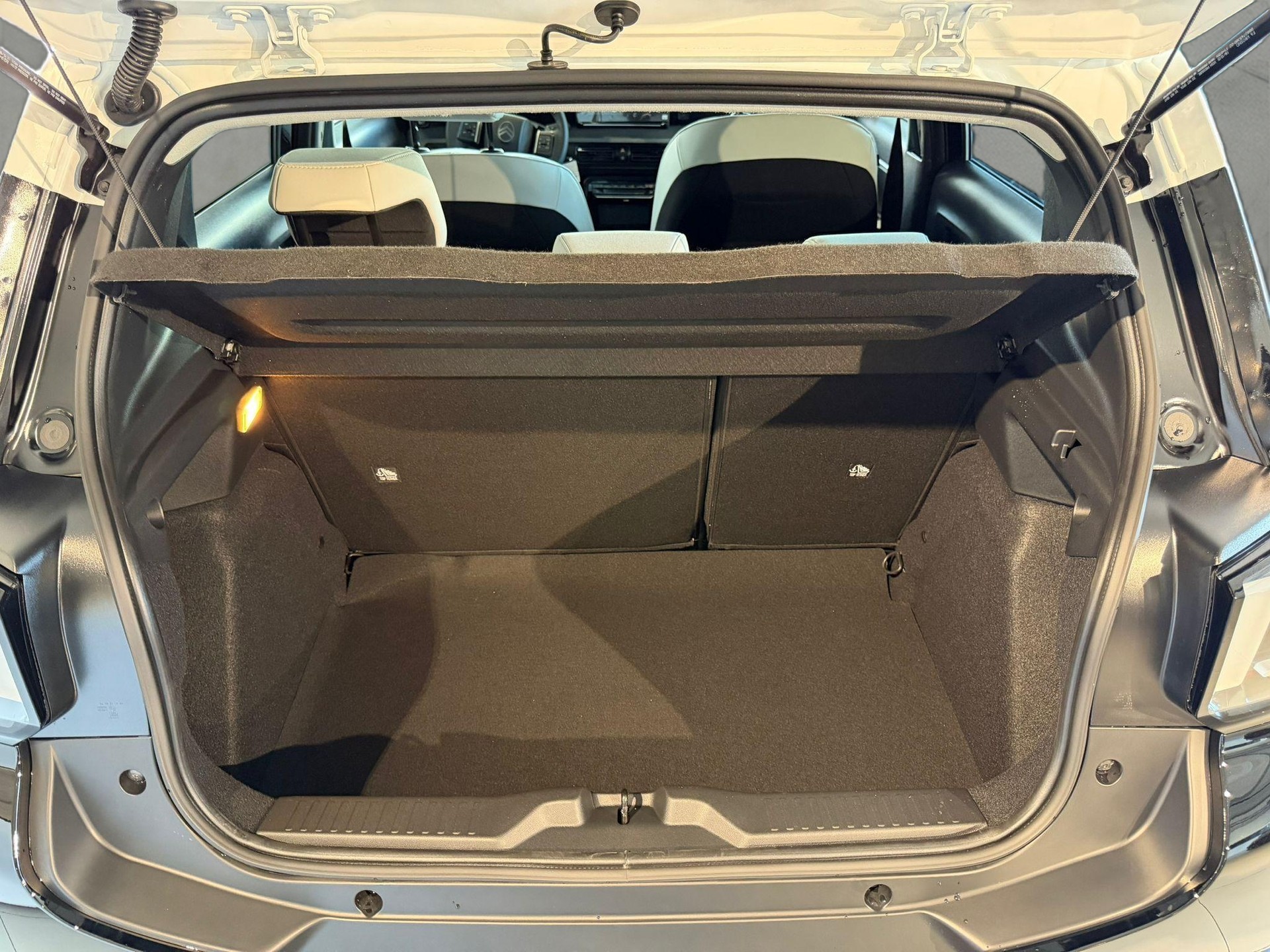CITROEN C3 1.2 Hybrid Max-showroom-element-3