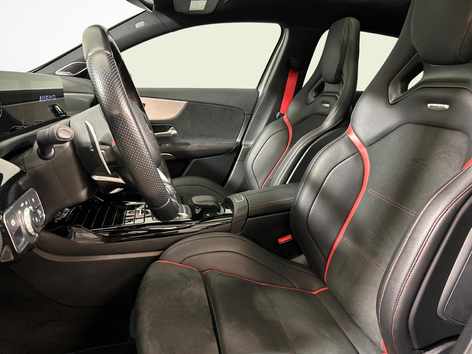 MERCEDES-BENZ A-Klasse W177 A 35 AMG 4matic-showroom-element-2