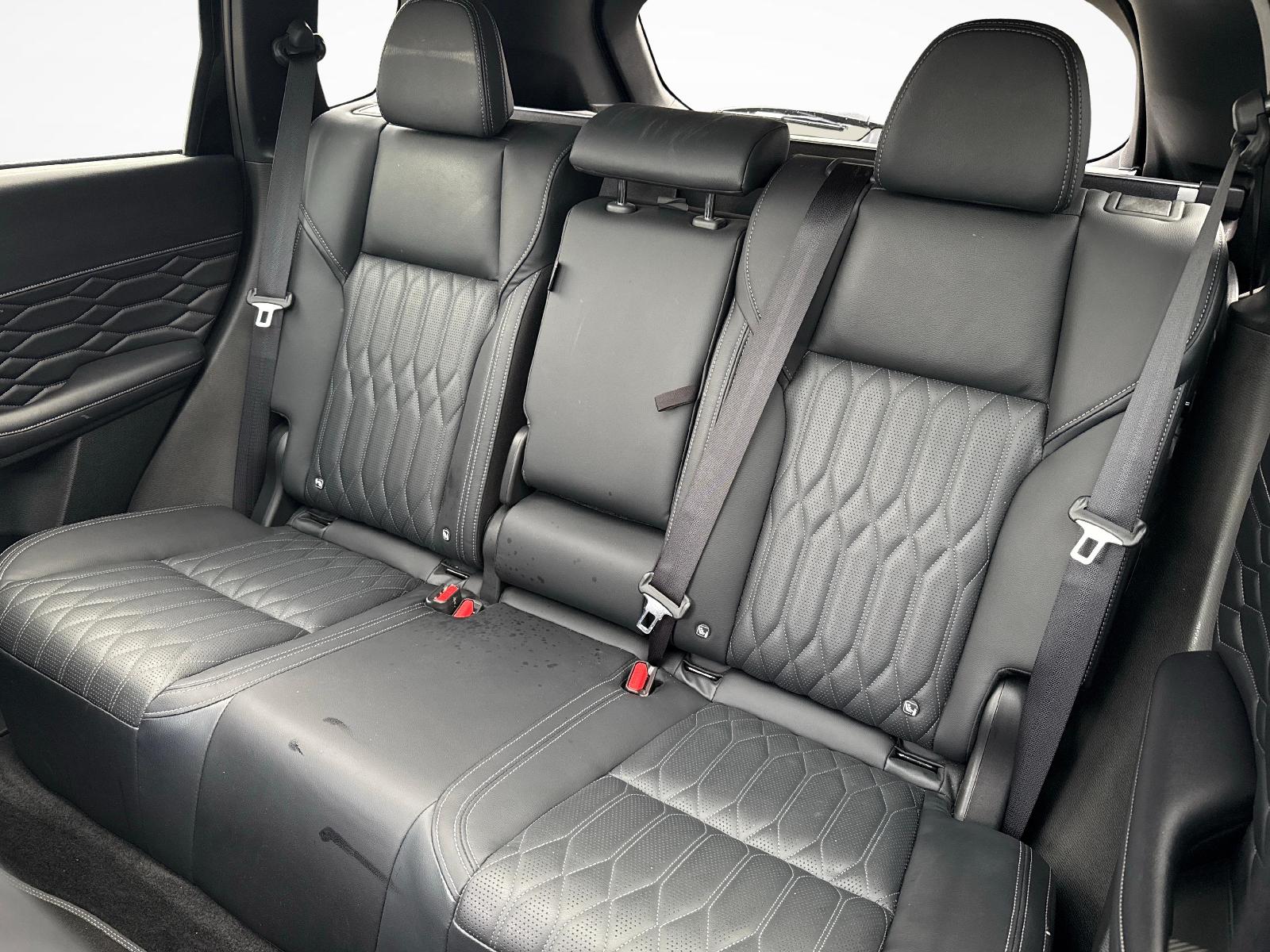 MITSUBISHI Outlander 2.4 PHEV Instyle 4x4-image-10