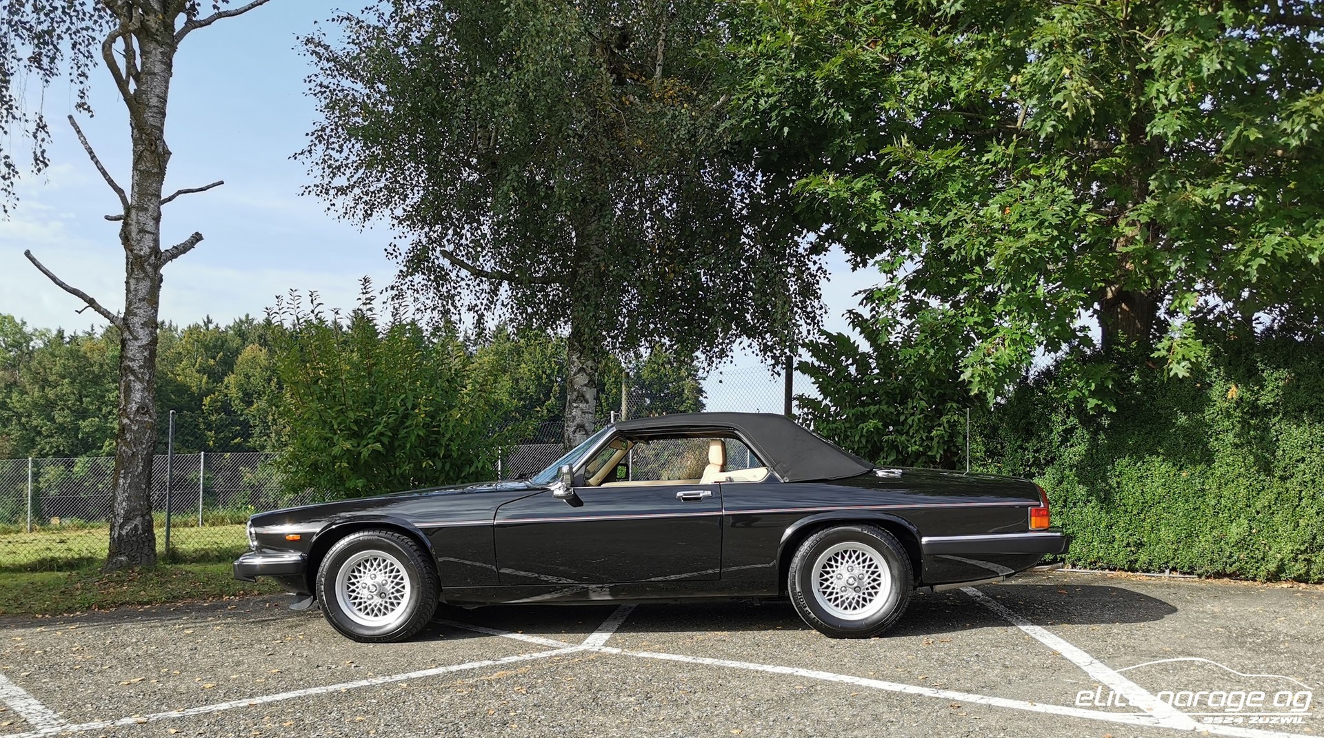 JAGUAR XJS 5.3 V12 Convertible-image-4