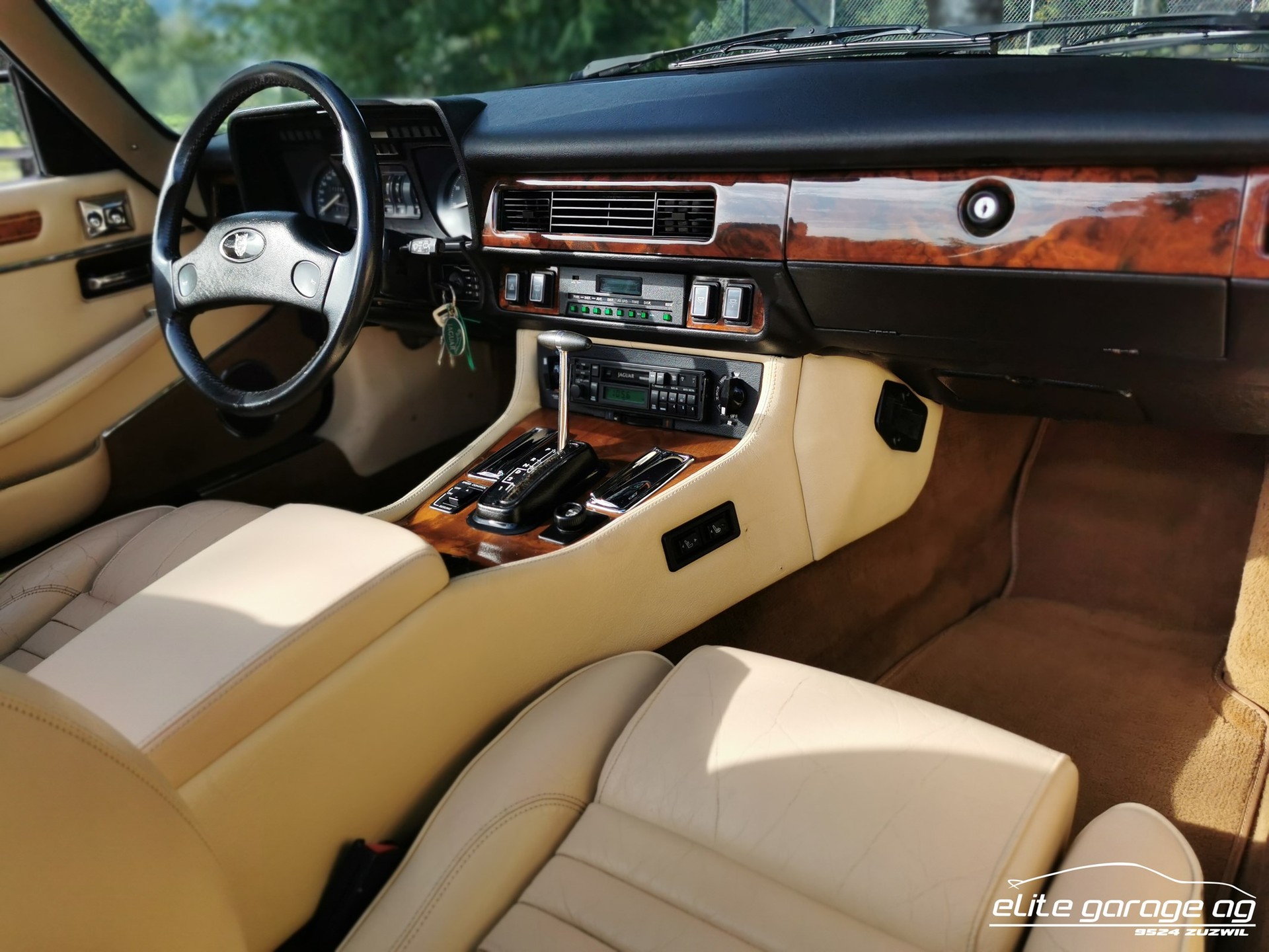 JAGUAR XJS 5.3 V12 Convertible-image-14
