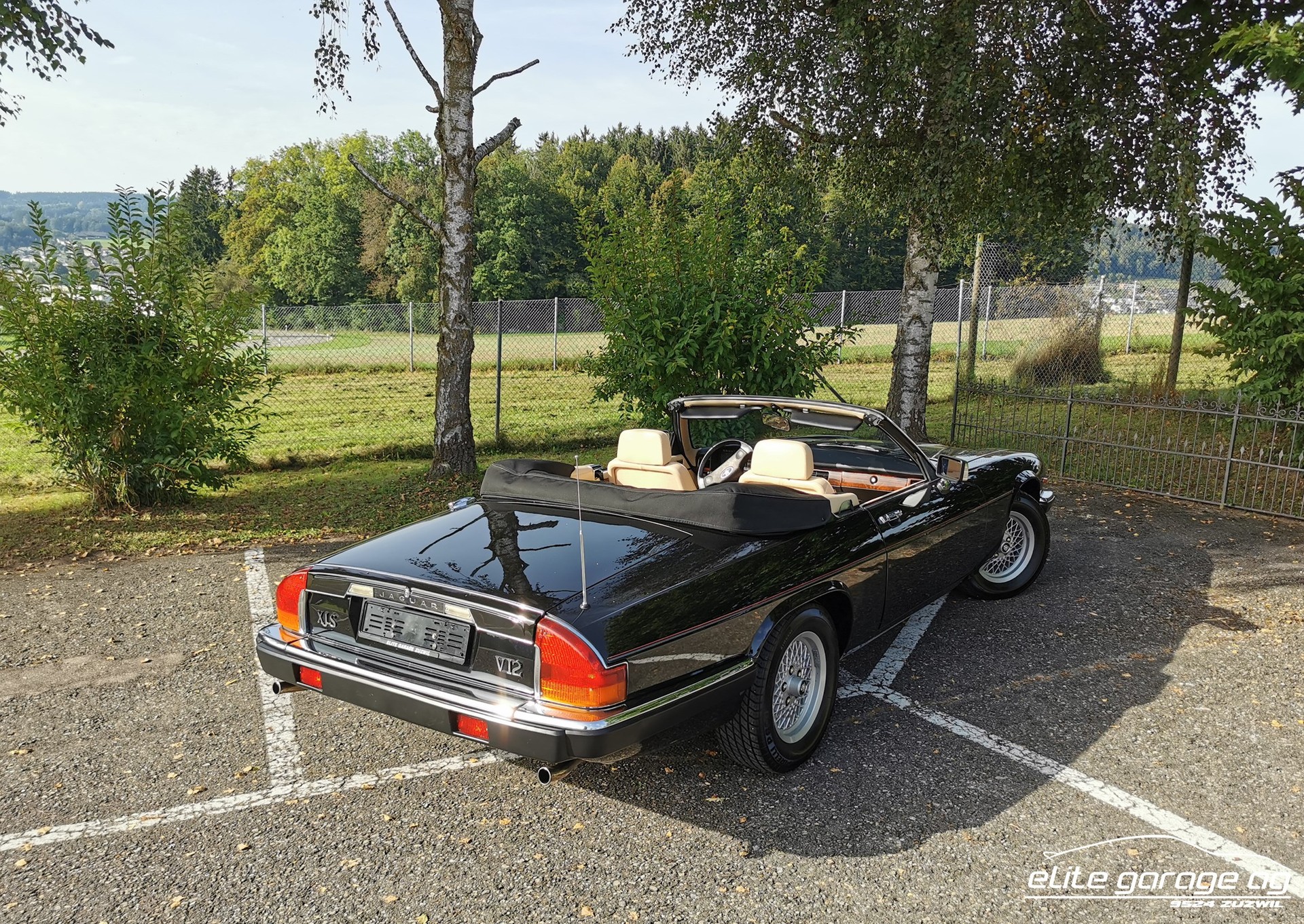 JAGUAR XJS 5.3 V12 Convertible-image-6