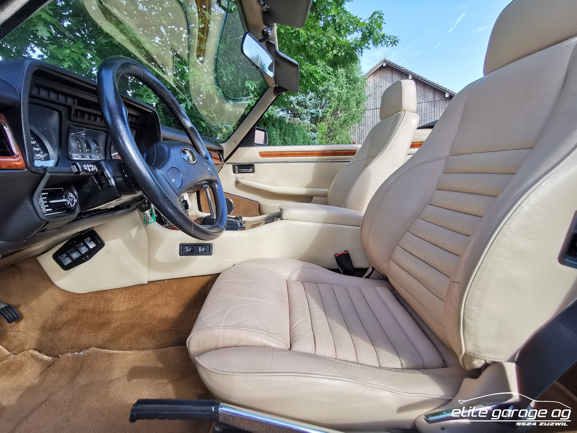 JAGUAR XJS 5.3 V12 Convertible-image-11