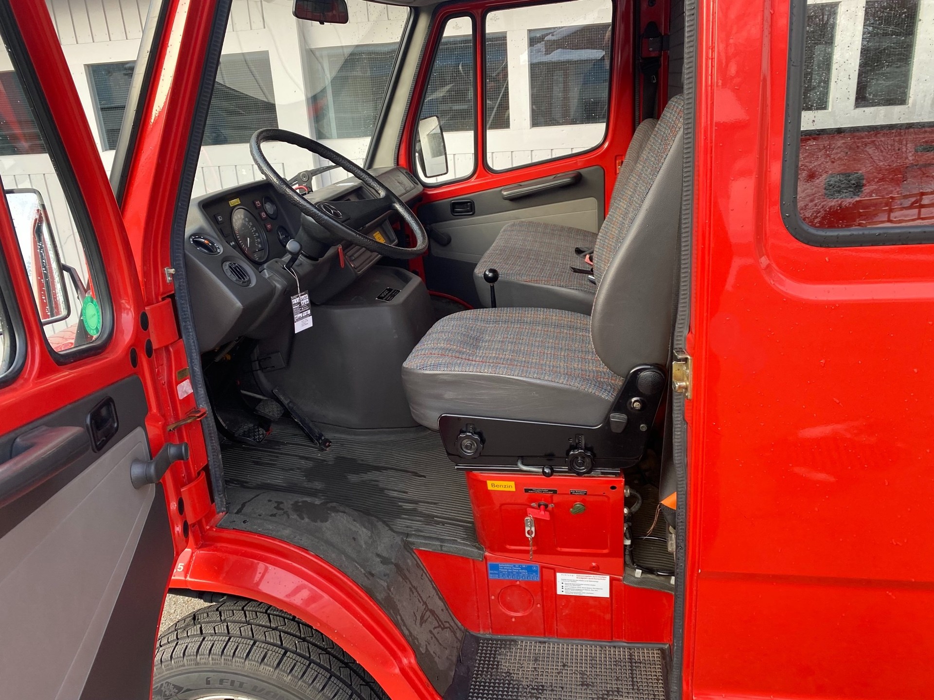 MERCEDES-BENZ 310 4x4 Untersetzung-image-7