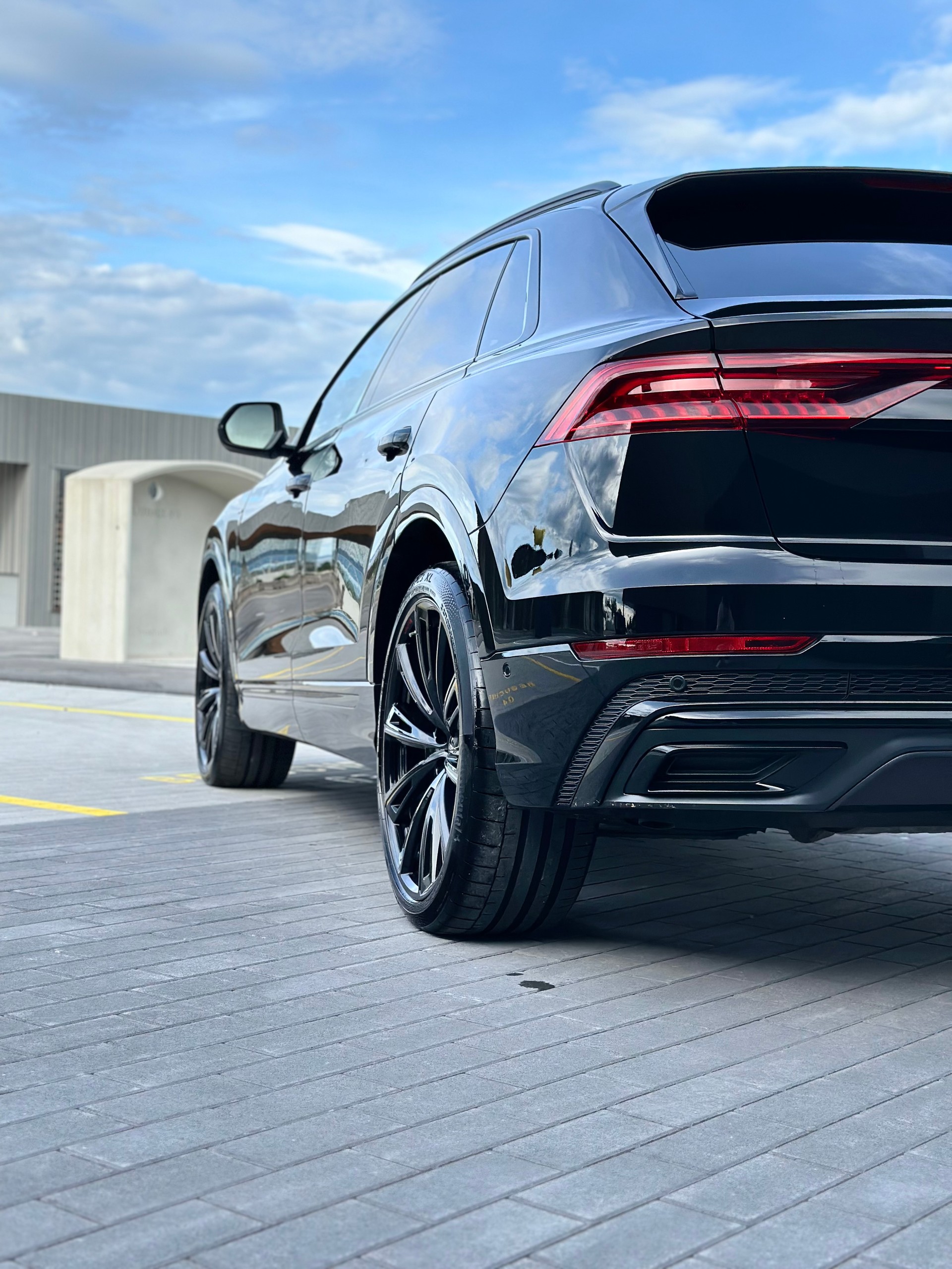 AUDI Q8 50 TDI quattro tiptronic-image-3