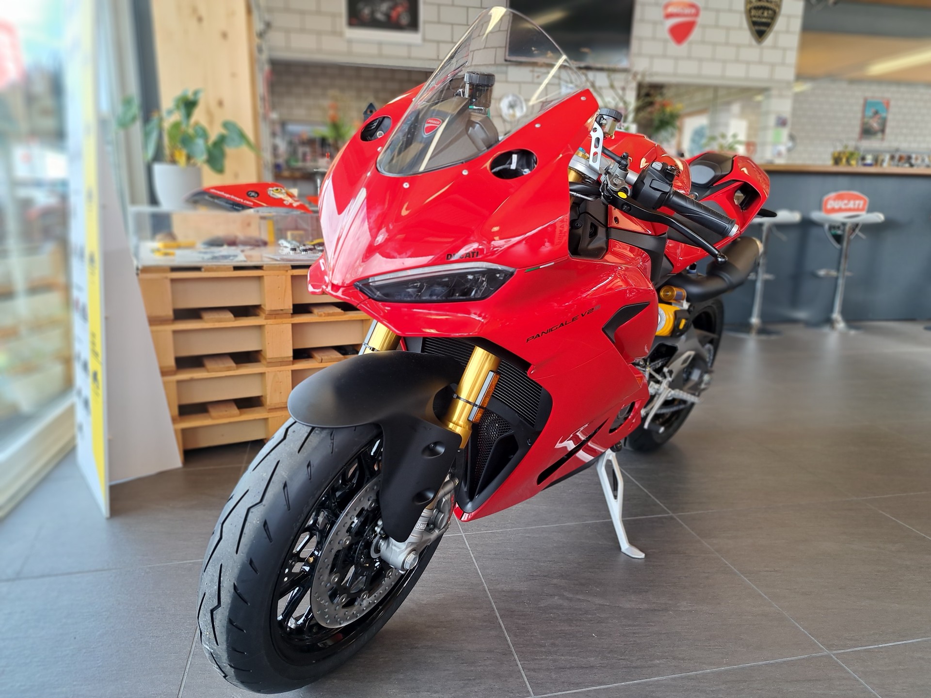 DUCATI Panigale V2 S-image-1