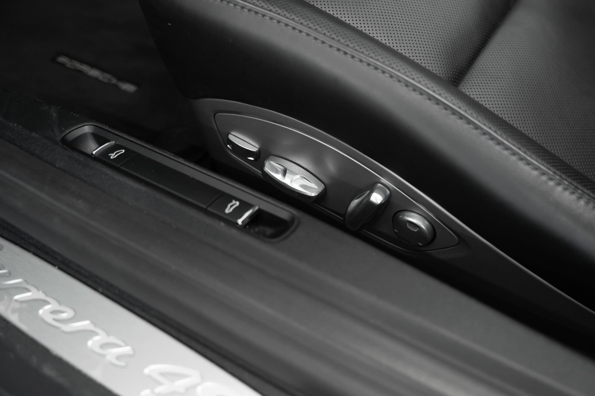 PORSCHE 911 Carrera 4S Cabrio PDK-image-16