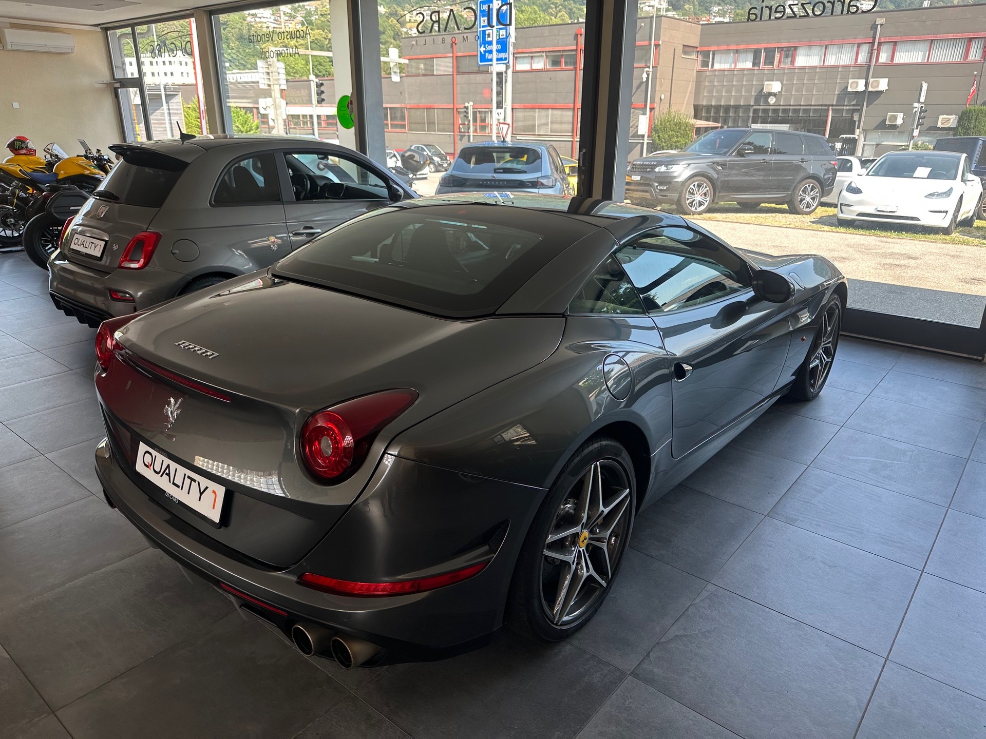 FERRARI California 3.9 V8 T-image-11