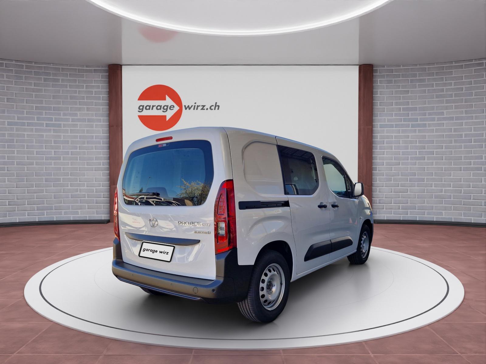 TOYOTA PROACE CITY Van L1 52KWh Active-image-4