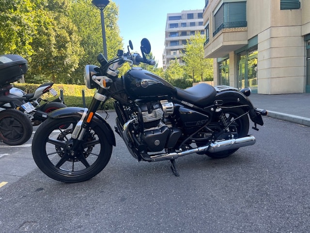 ROYAL ENFIELD Super Meteor 650 Interstellar-image-0