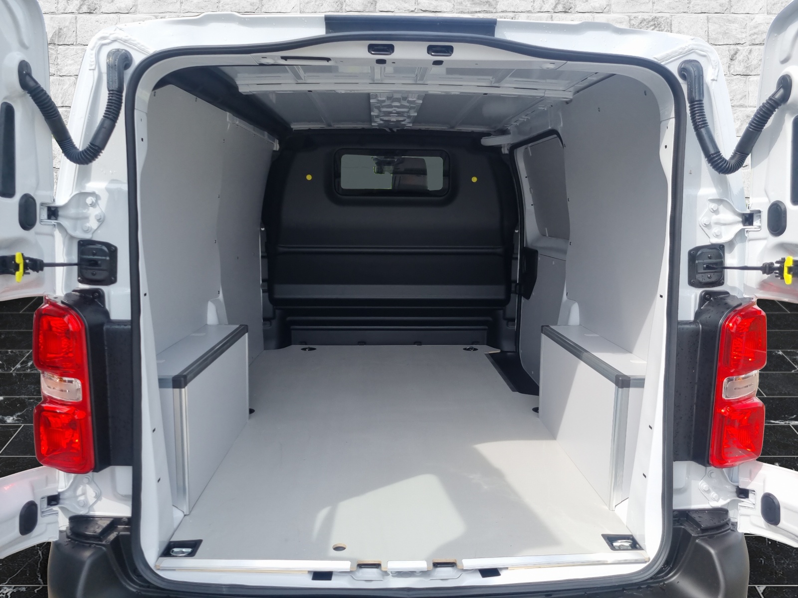 OPEL Vivaro Cargo 2.0 D 144 S/S-image-8