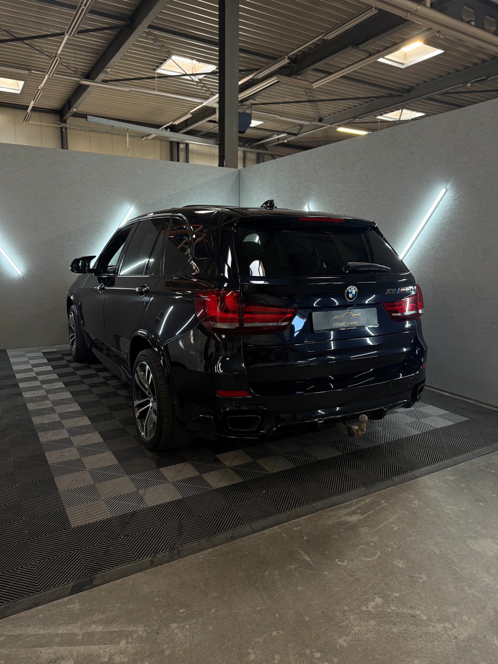 BMW X5 xDrive M50d Steptronic-showroom-element-3