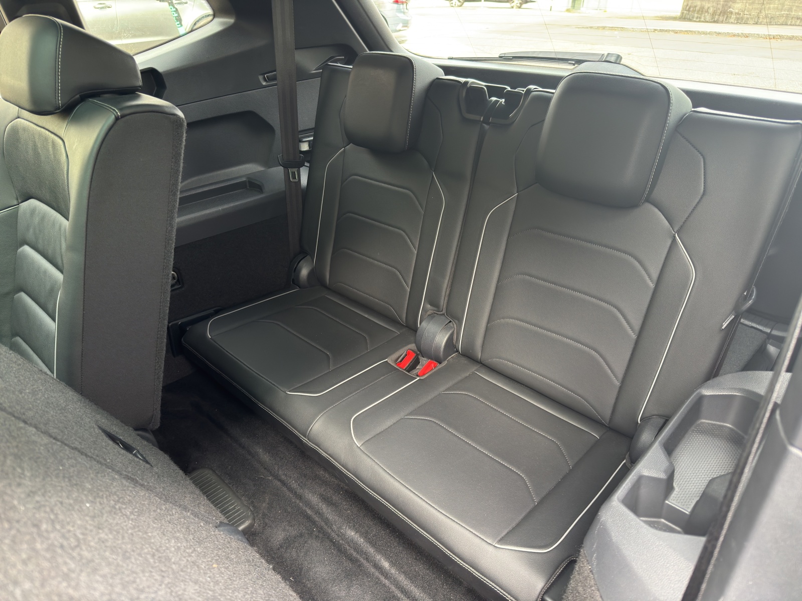 VW Tiguan Allspace 2.0 TDI SCR Highline 4Motion DSG-image-26