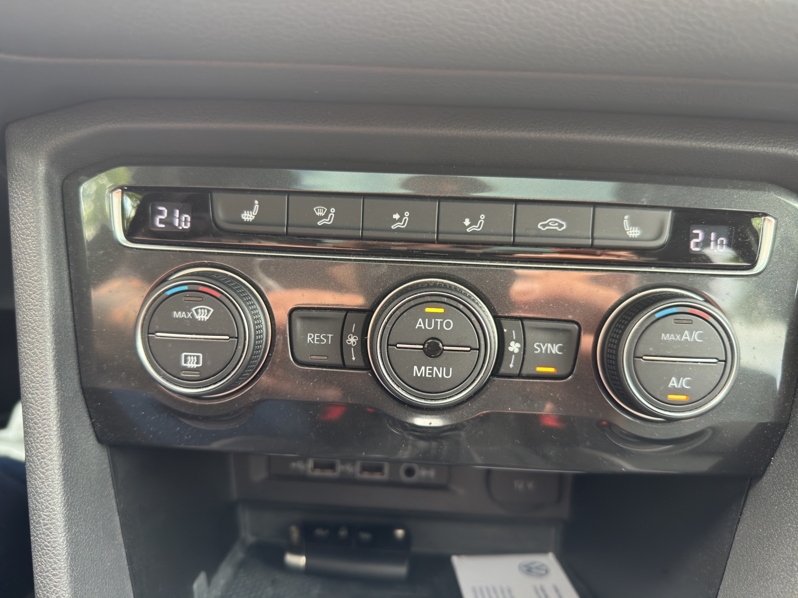VW Tiguan Allspace 2.0 TDI SCR Highline 4Motion DSG-image-19