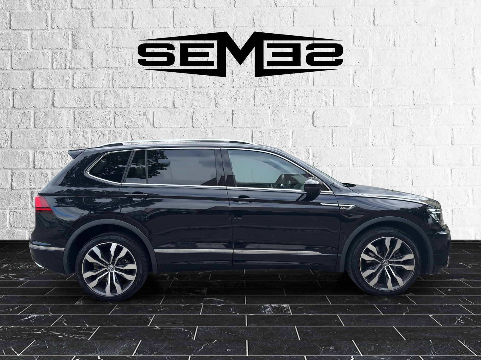 VW Tiguan Allspace 2.0 TDI SCR Highline 4Motion DSG-image-5