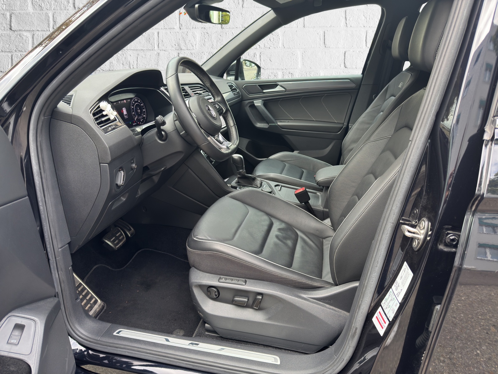 VW Tiguan Allspace 2.0 TDI SCR Highline 4Motion DSG-image-8
