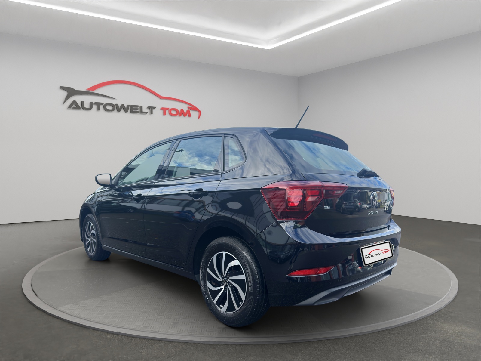 VW Polo 1.0 TSI Life DSG 110PS-image-2
