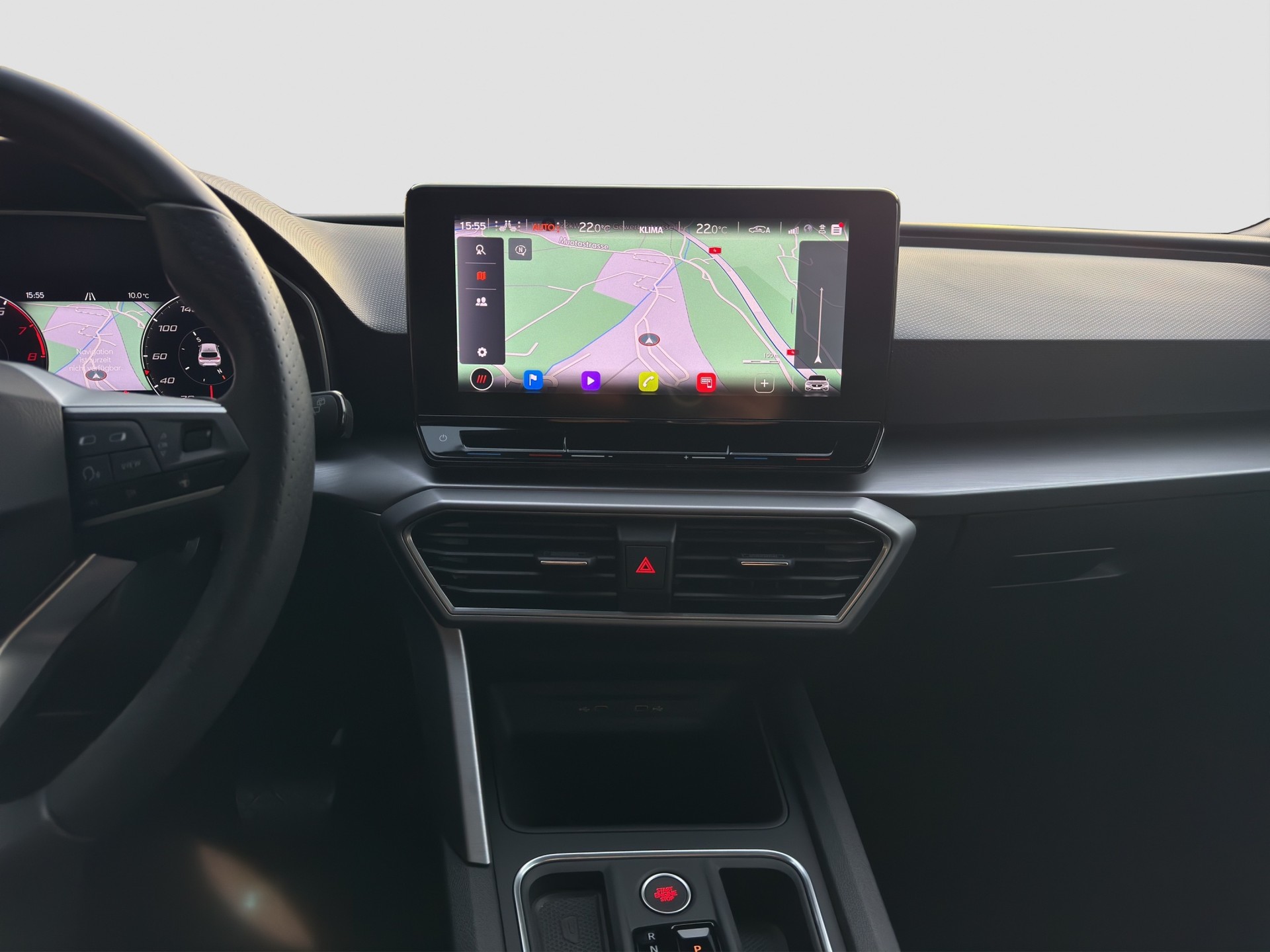 SEAT Leon 1.5 eTSI mHEV DSG FR-image-4