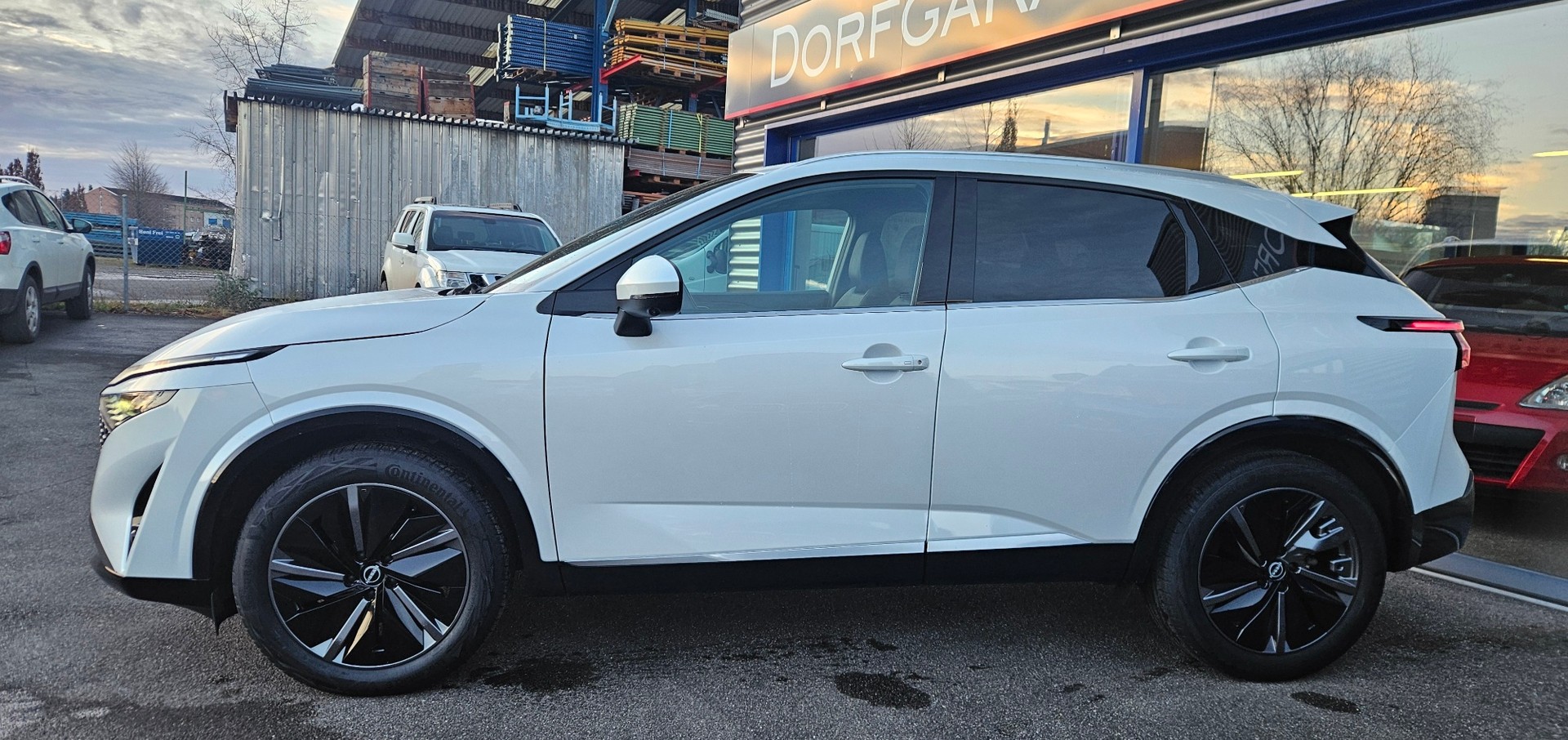 NISSAN Qashqai 1.3 DIG-T MHEV Tekna Xtronic 4x4-showroom-element-1