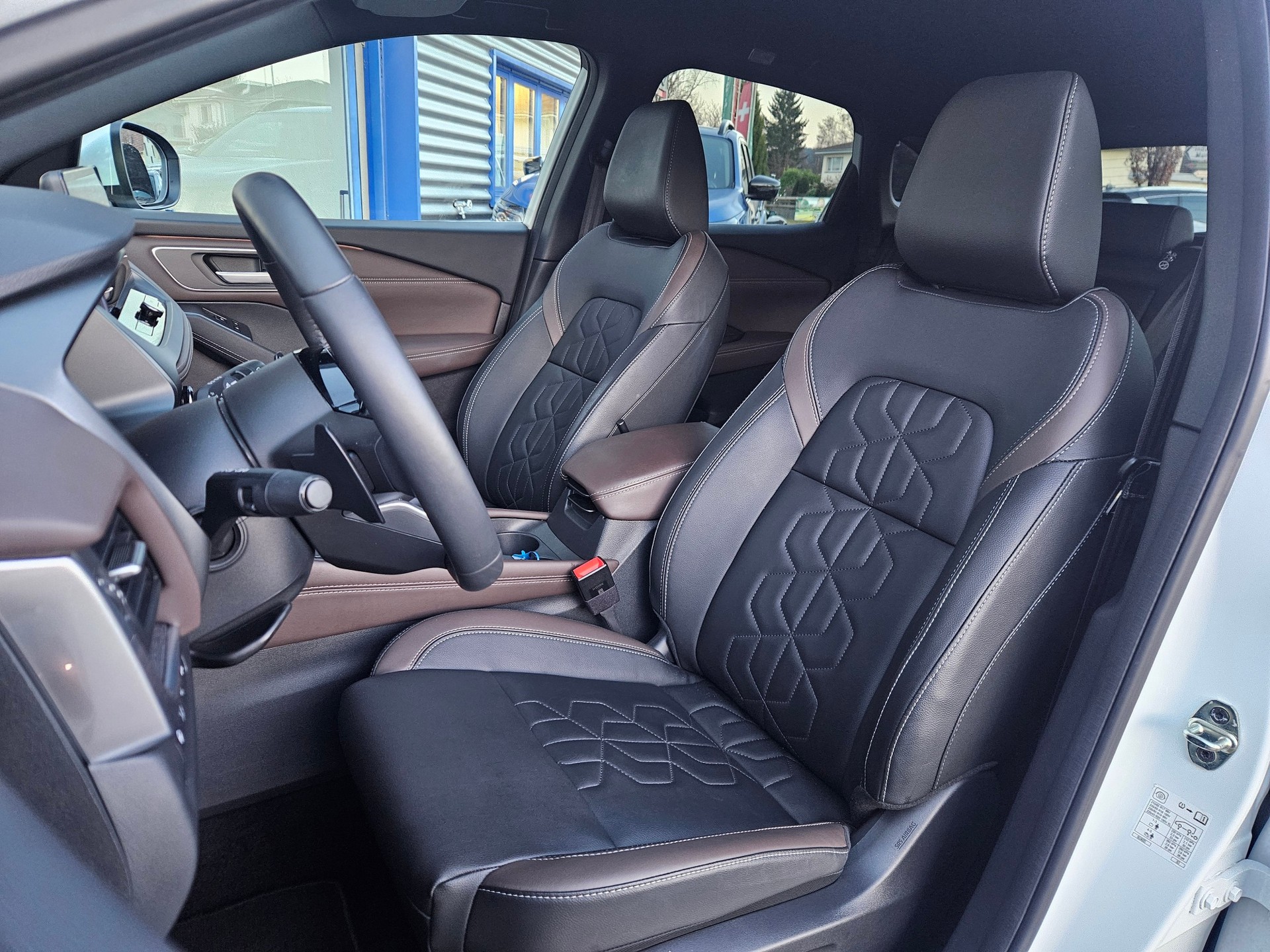 NISSAN Qashqai 1.3 DIG-T MHEV Tekna Xtronic 4x4-image-6