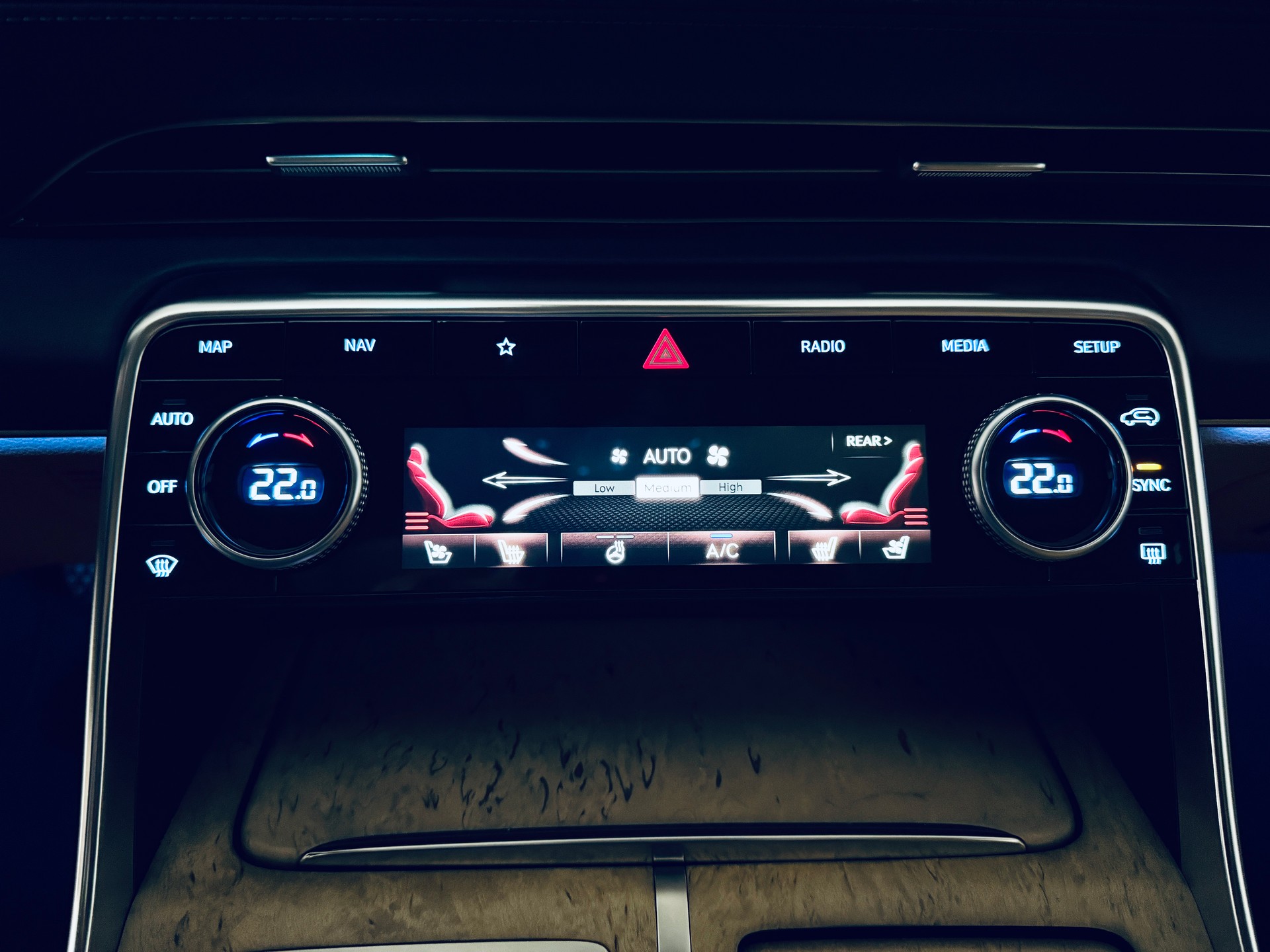 GENESIS GV80 3.0 CRDI Luxus 7 Seater AT8 AWD-image-15