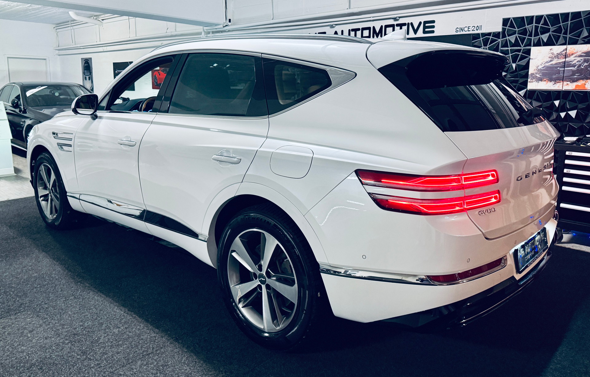 GENESIS GV80 3.0 CRDI Luxus 7 Seater AT8 AWD-image-5