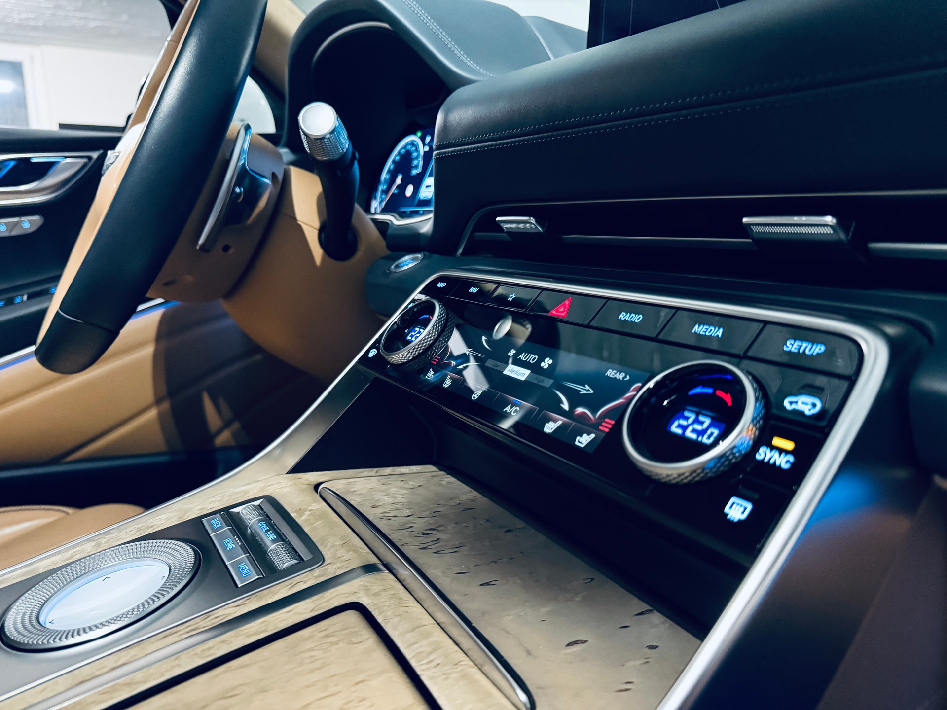 GENESIS GV80 3.0 CRDI Luxus 7 Seater AT8 AWD-image-30