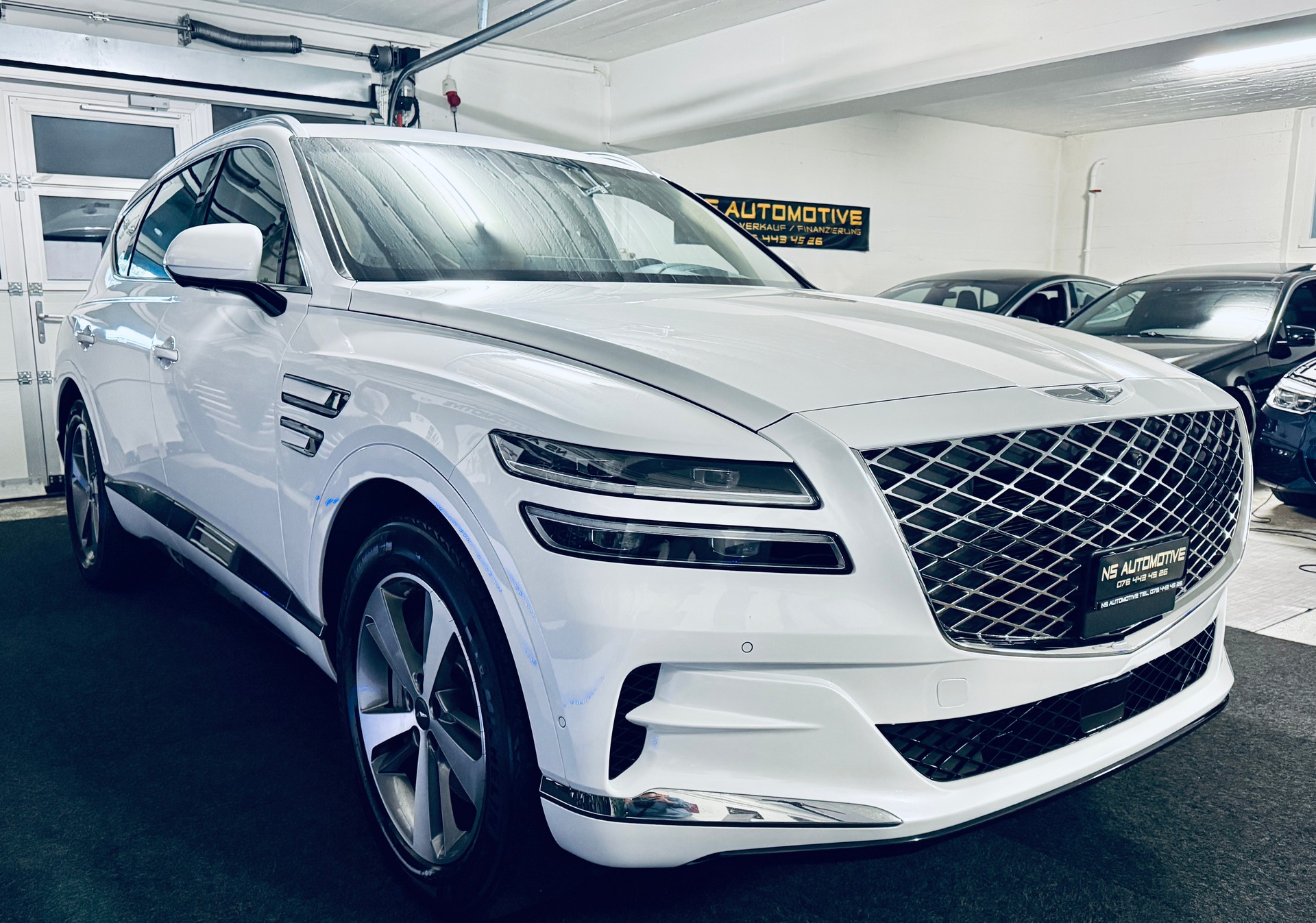 GENESIS GV80 3.0 CRDI Luxus 7 Seater AT8 AWD-showroom-element-2