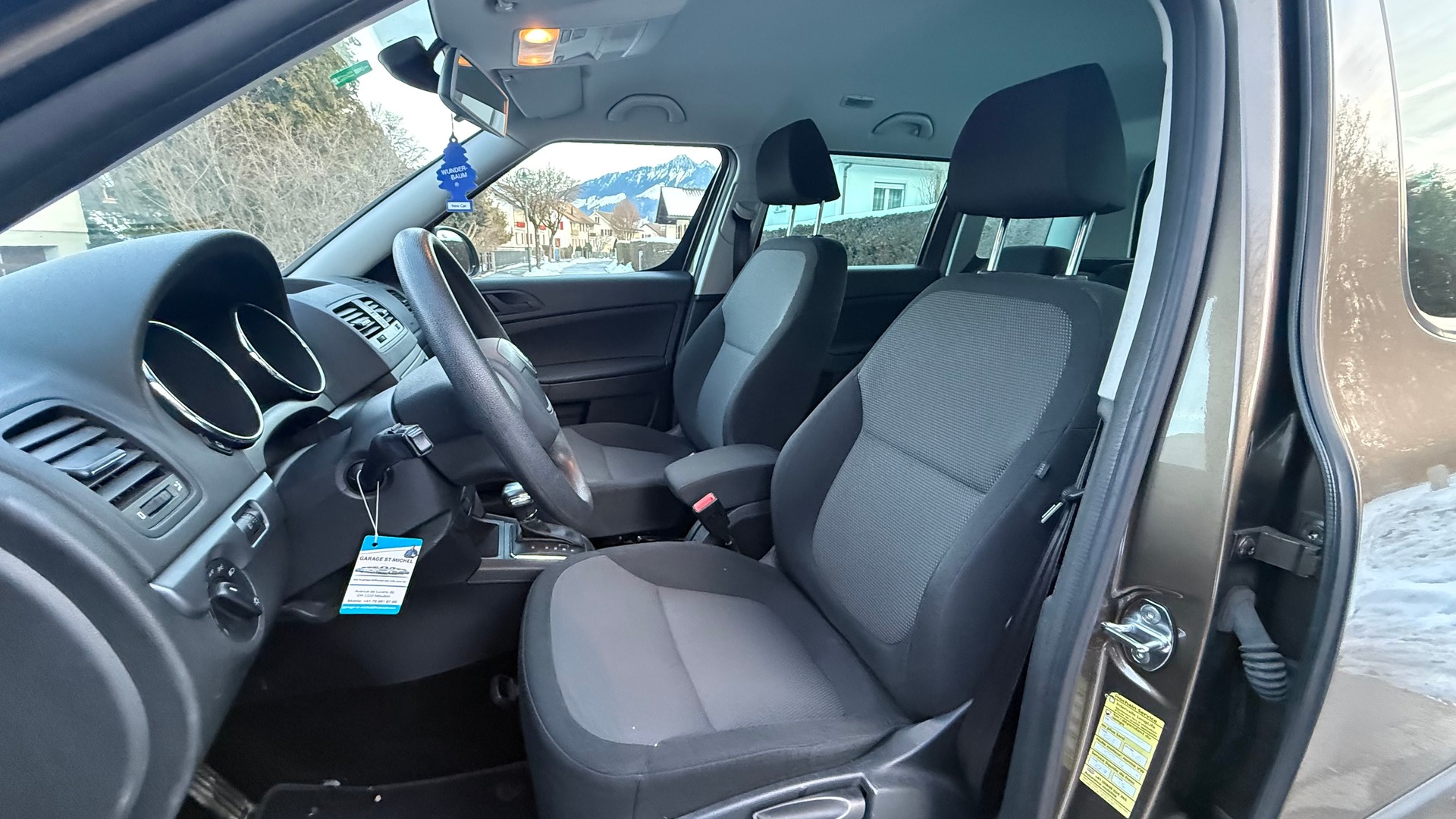 SKODA Yeti 1.2 TSI Active DSG-image-9