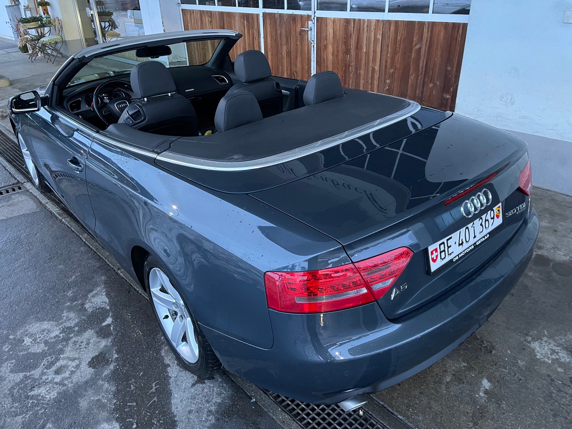 AUDI A5 Cabriolet 3.0 TDI quattro S-tronic-image-9