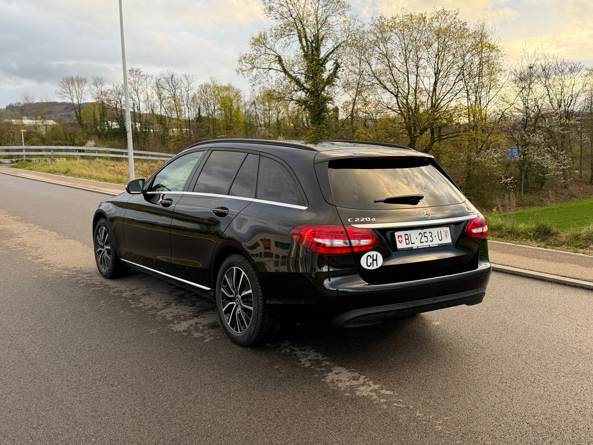 MERCEDES-BENZ C 220 d Swiss Star 4M 9G-Tronic-image-9