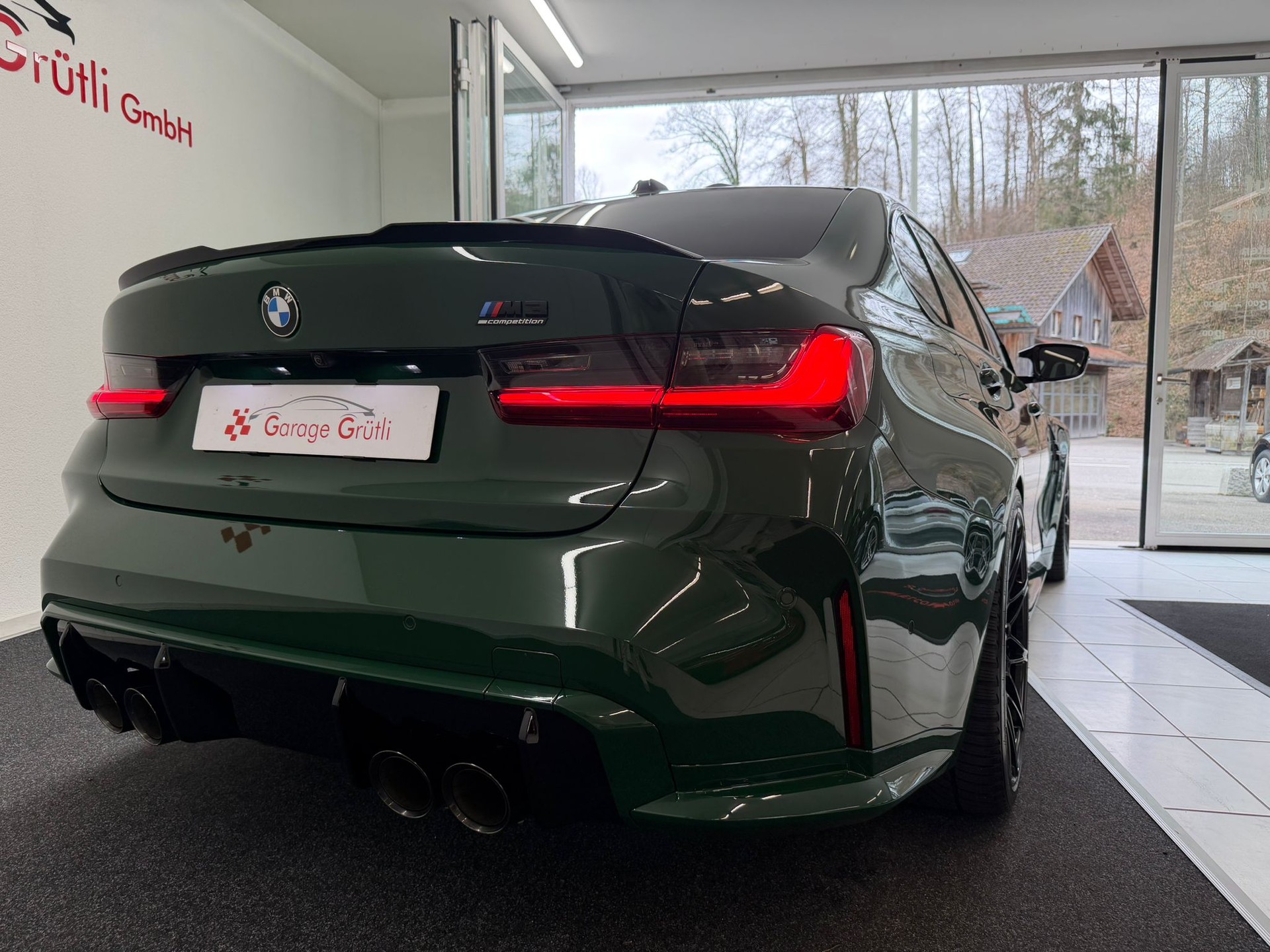 BMW M3 Competition M xDrive-image-10