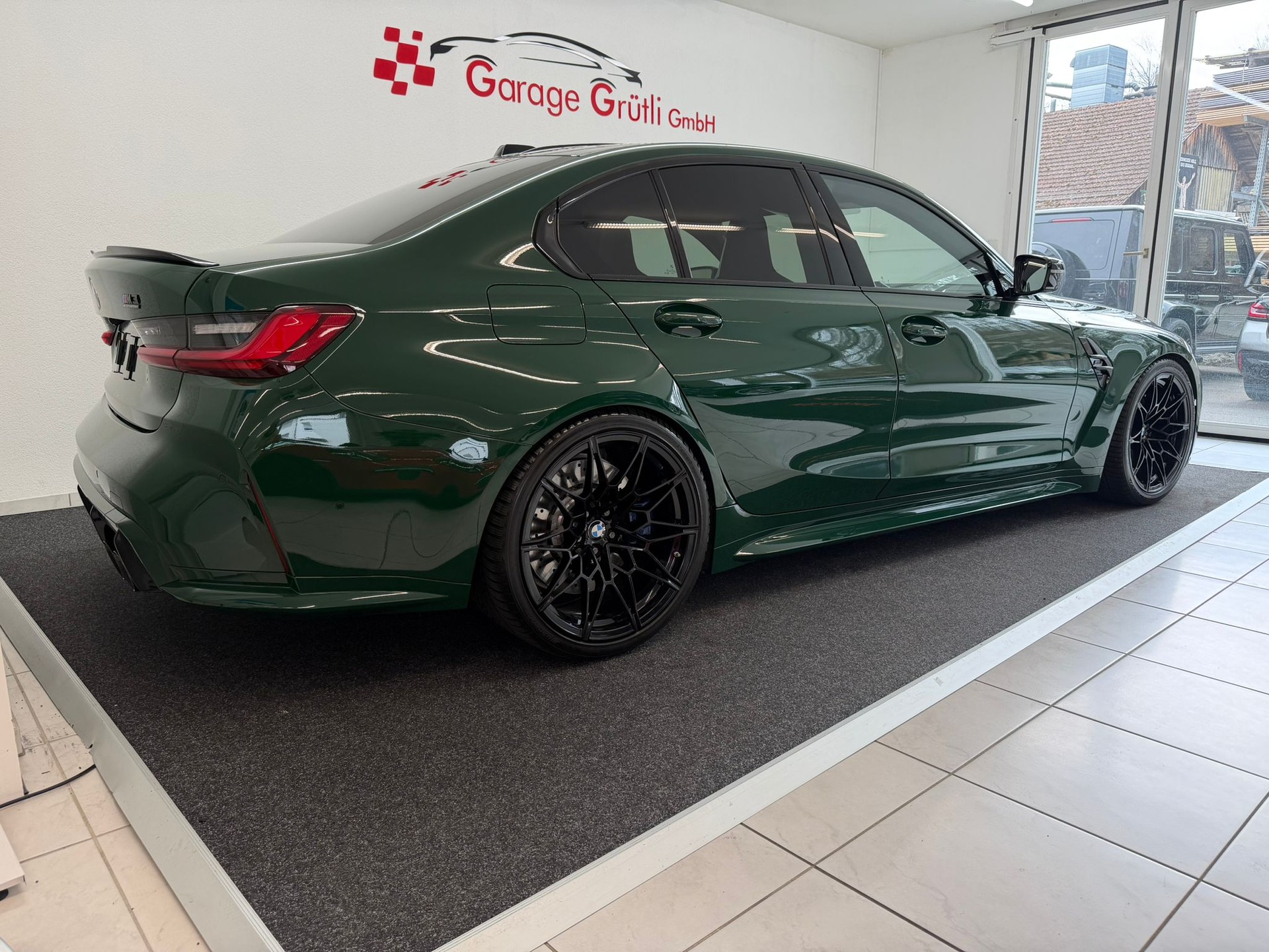 BMW M3 Competition M xDrive-image-6