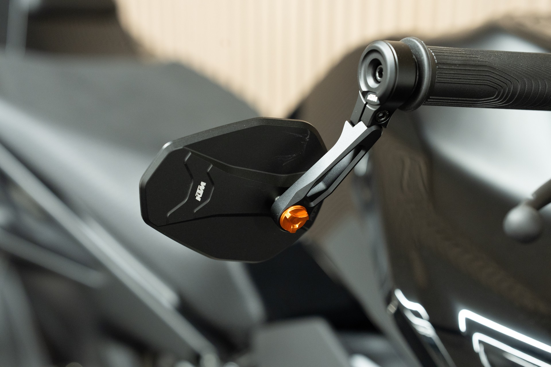 KTM 790 Duke mit Tech Pack, Sportschalldämpfer, Kurzheck, Mini-Blinkern u. v. m.-image-6